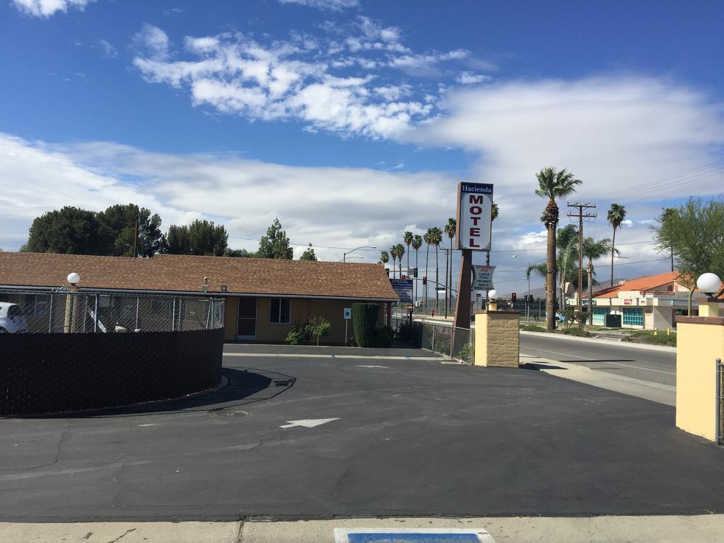 Hacienda Motel San Jacinto Luaran gambar